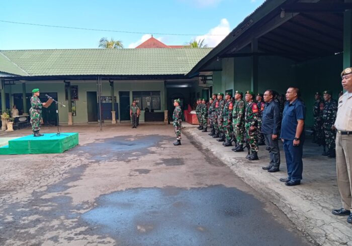 Kodim 1619/Tabanan menggelar upacara bendera