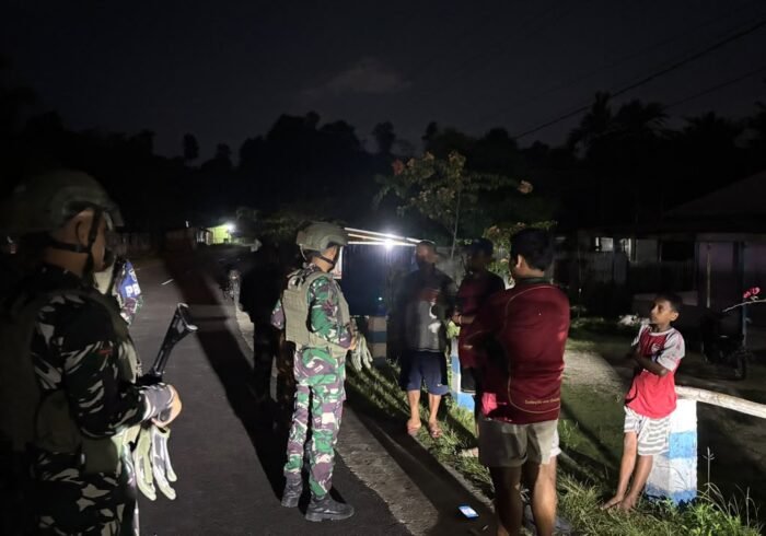 Yonif TP 859/RBK Lakukan Patroli dan Edukasi Karhutla di Wilayah Supiori