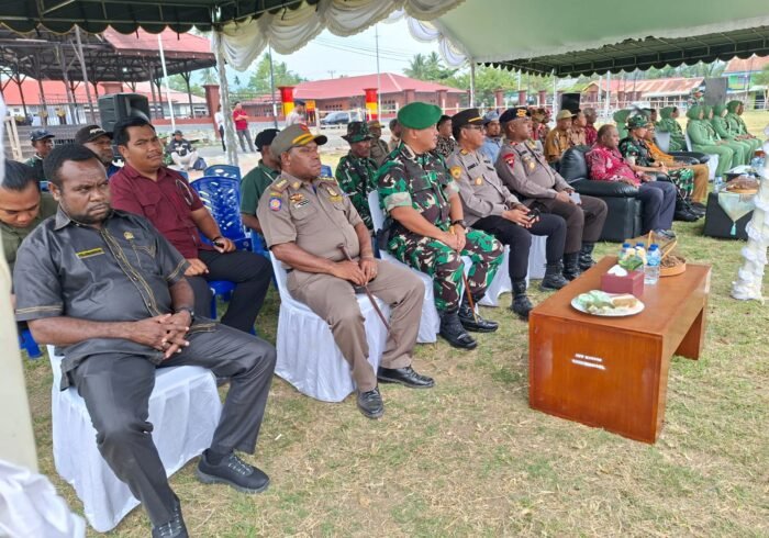 Prosesi Adat Arfak: Kekuatan Sinergi untuk Program TMMD