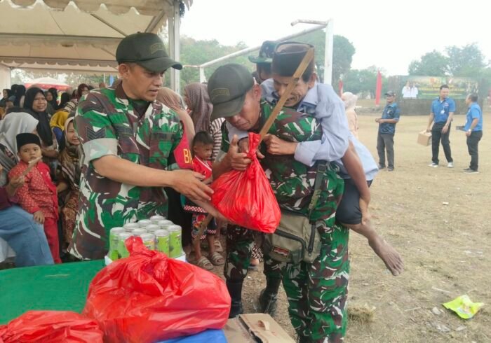 Kepedulian Sosial TNI: Serma Suan Sediakan Bantuan Kesehatan