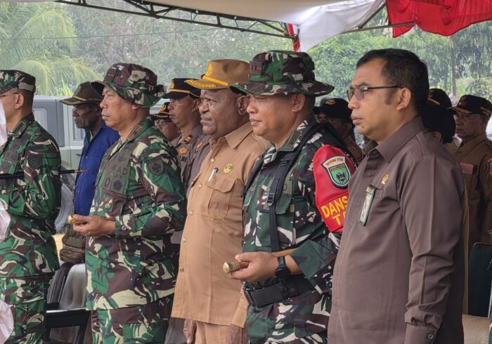 Dandim 1705/Nabire Pimpin Pembukaan TMMD Ke-130 di Wanggar Sari