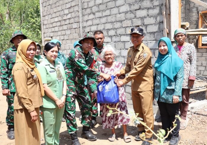 Usia 95 Tahun, Mbah Waqilah Tunggu Selesainya Perbaikan Rumah oleh TMMD