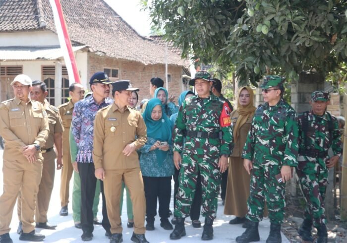 Sinergi Pembangunan Desa Melalui TMMD ke-130