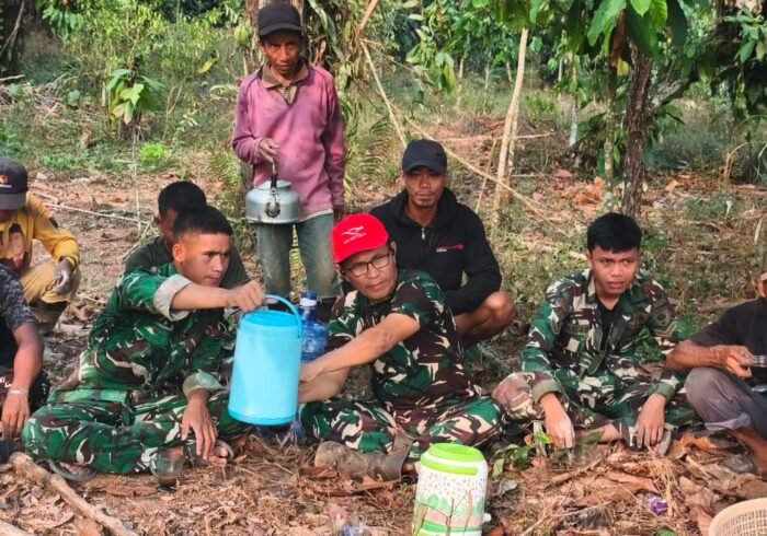 Harmoni antara TNI dan Masyarakat dalam Program TMMD ke-130