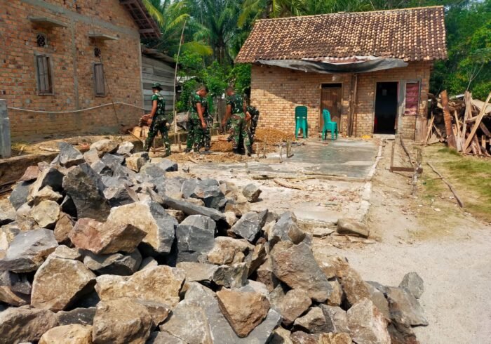 Pondasi Rumah Yudianto Dikerjakan, TNI Sediakan Solusi Hunian yang Layak
