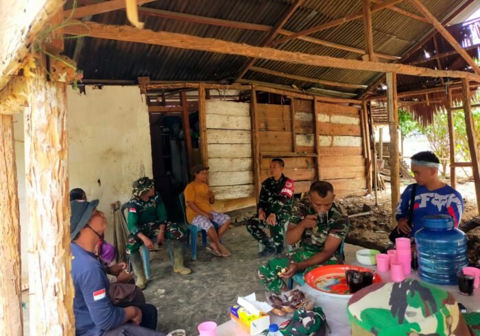 Satgas TMMD ke-130: Membangun Keakraban dengan Warga Mayakeli di Poso