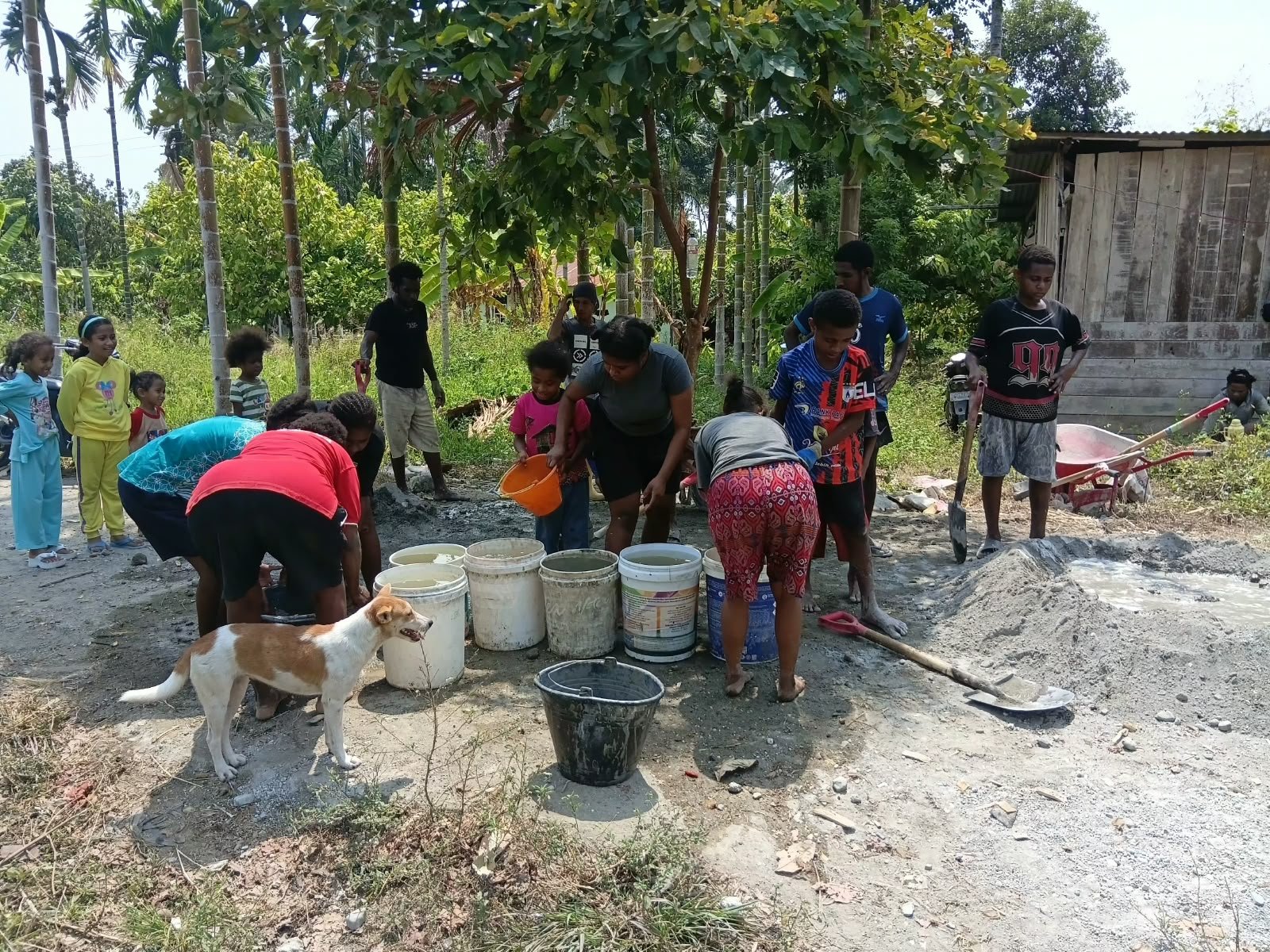 Mama-Mama Papua: Pilar Kekuatan dalam TMMD ke-130