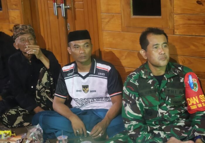 Membangun Kemanunggalan Melalui Nonton Bareng Sepak Bola