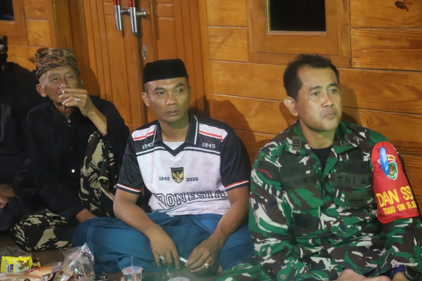 Membangun Kemanunggalan Melalui Nonton Bareng Sepak Bola
